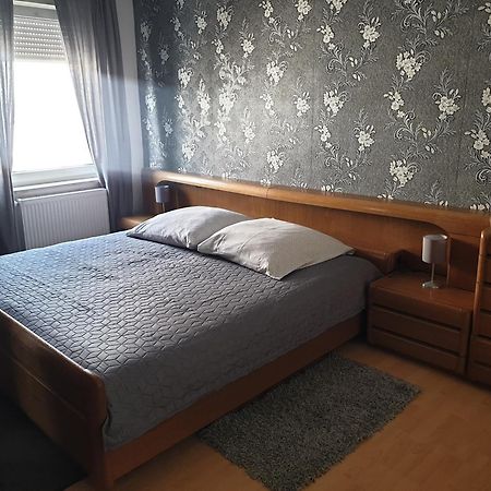 Gaestewohnung 피라마센스 외부 사진